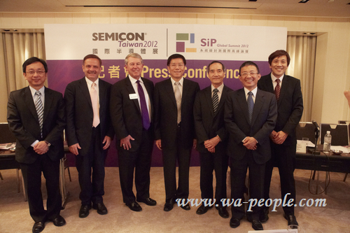 圖說：Semicon Taiwan 2012開展前，產業人士發表未來展望，皆表樂觀。左起ARM台灣區總經理呂鴻祥、意法半導體(STMicroelectronics)大中華與南亞區副總裁暨台灣分公司總經理Giuseppe Izzo、SEMI全球總裁暨執行長Dennis P. McGuirk、台積電營運/12吋廠副總經理王建光、、台積電研究發展副總經理林本堅博士、日月光研發中心總經理唐和明博士、SEMI台灣暨東南亞區總裁曹世綸。