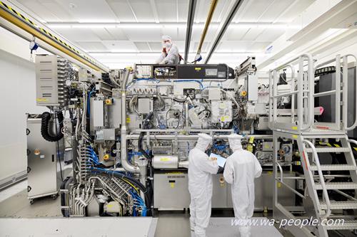 圖說：ASML 發佈2019第三季財報，銷售淨額 30 億歐元，並接獲 23 台 EUV 系統訂單，前景展望不變。